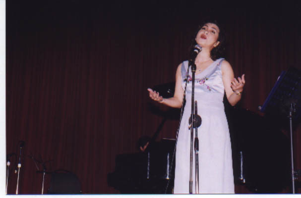 03a_thao_vuonghuong